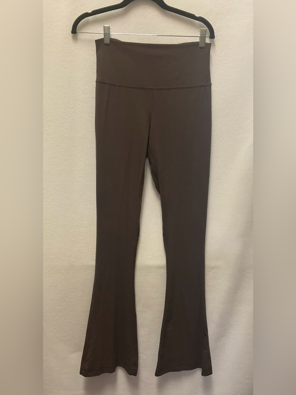 Lululemon High-Waist Flare Ribbed Leggings in Dark Brown